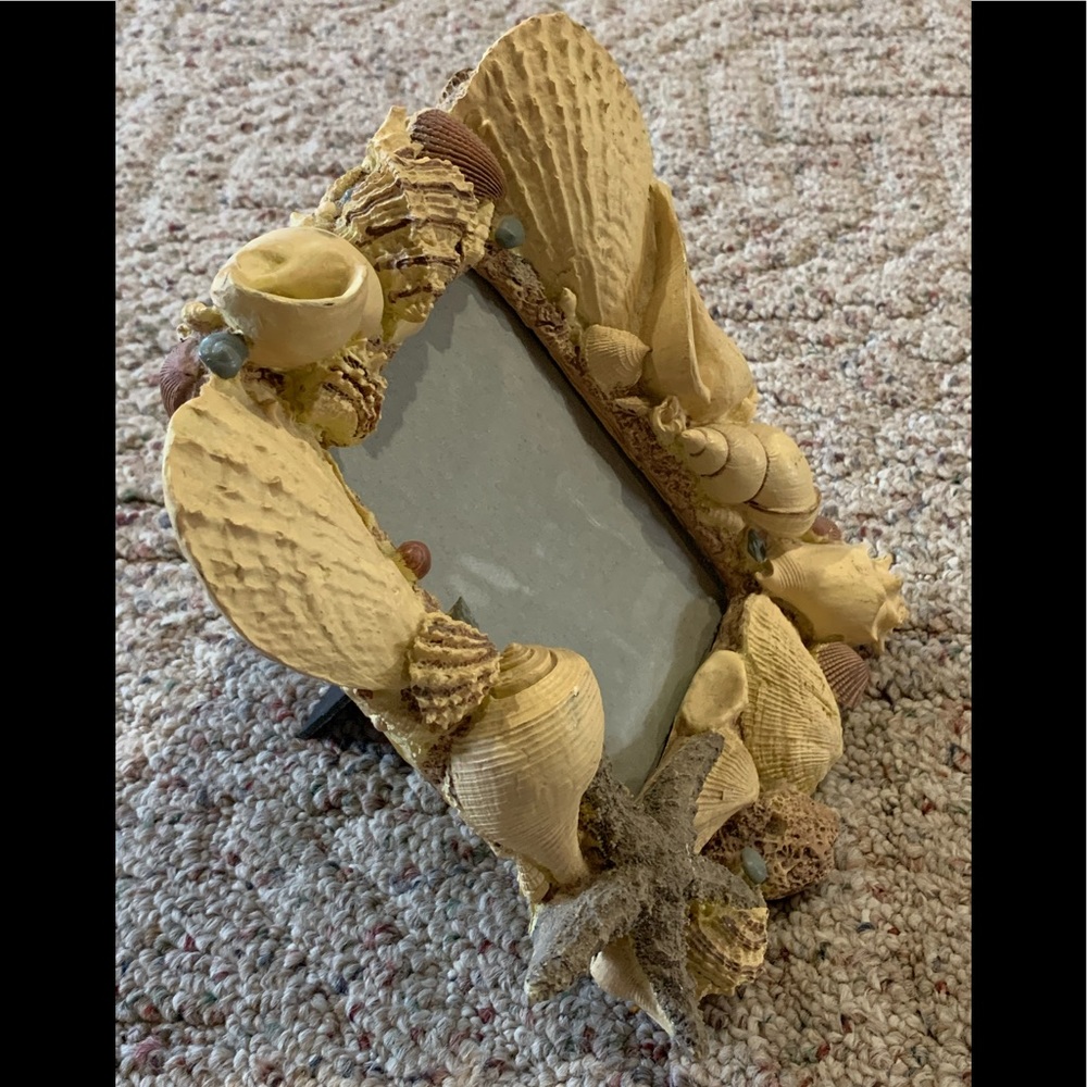 ๐Seashells Picture Frame - Picture 5 of 8